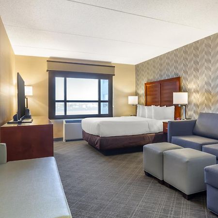 Comfort Inn & Suites Logan International Airport Ревир Экстерьер фото