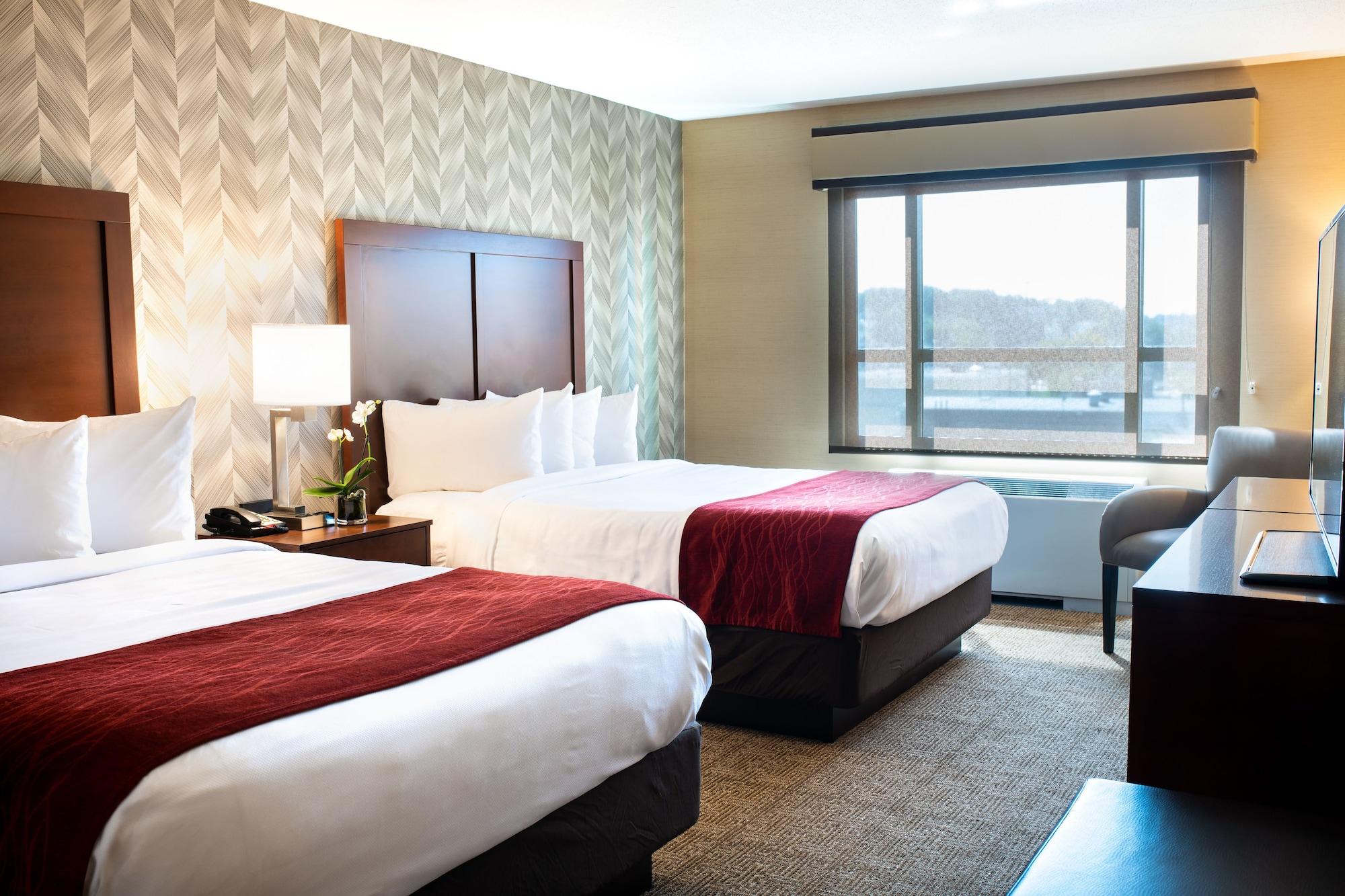Comfort Inn & Suites Logan International Airport Ревир Экстерьер фото