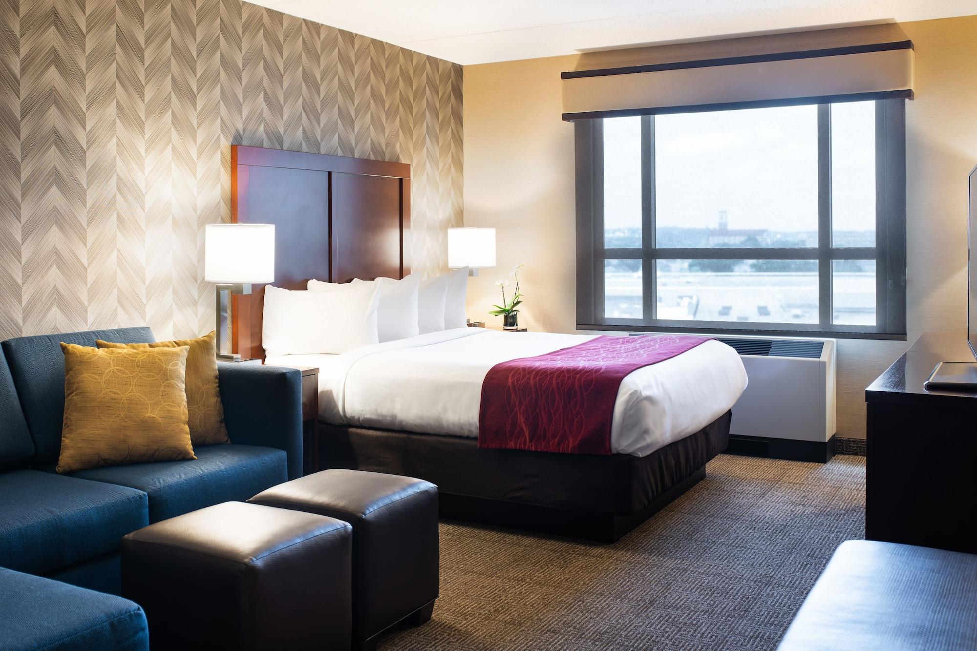 Comfort Inn & Suites Logan International Airport Ревир Экстерьер фото