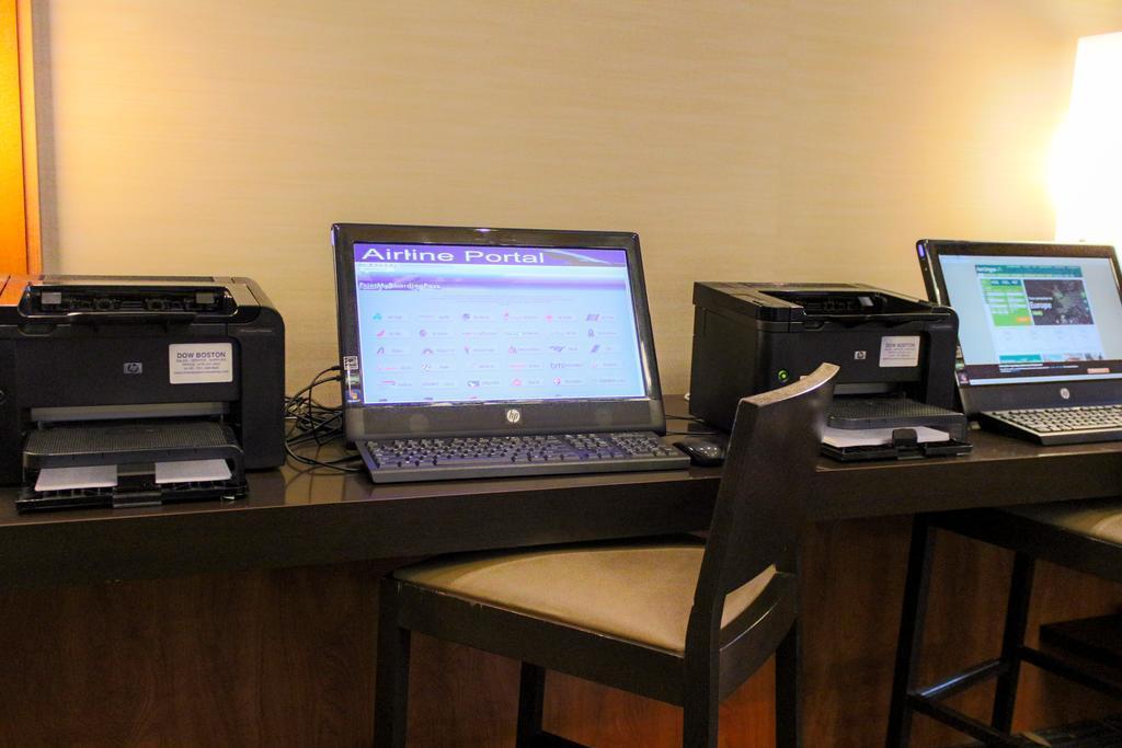 Comfort Inn & Suites Logan International Airport Ревир Экстерьер фото