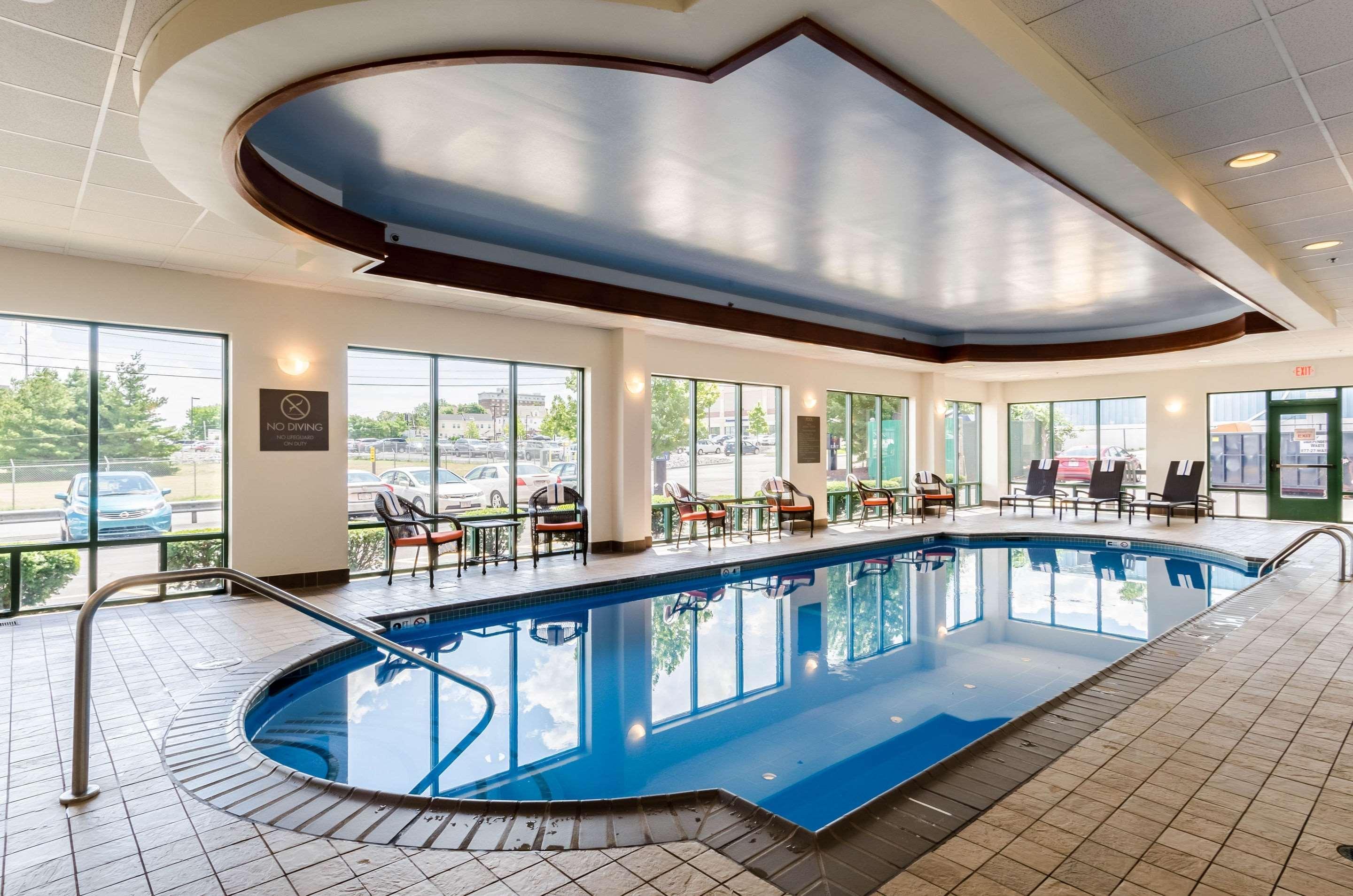 Comfort Inn & Suites Logan International Airport Ревир Экстерьер фото