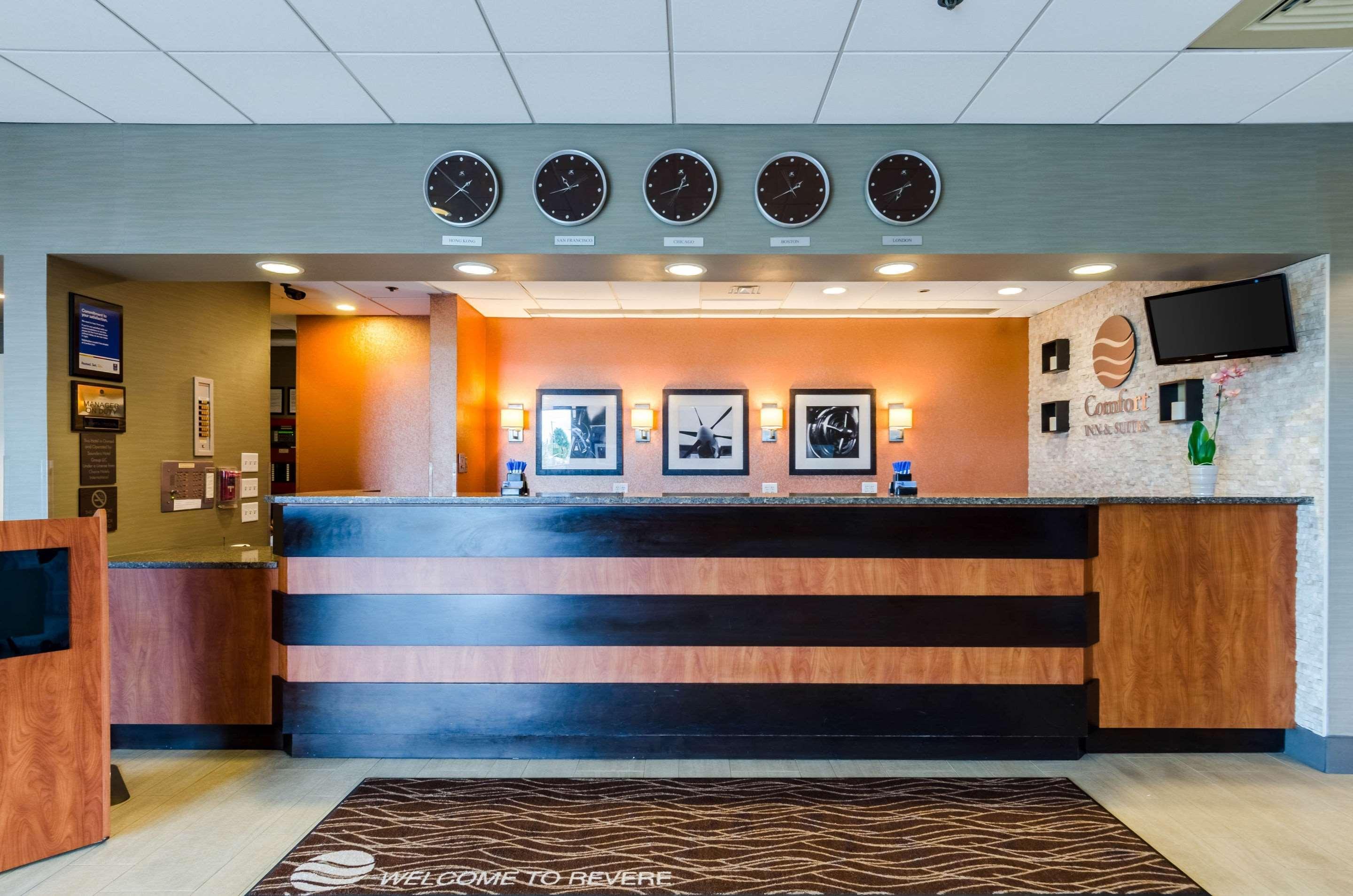 Comfort Inn & Suites Logan International Airport Ревир Экстерьер фото